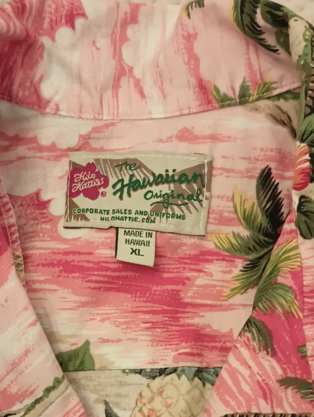 Men's Hilo Hattie The Hawaiian Original Pink Tropical Hawaiian Shirt XL - Picture 5 of 6